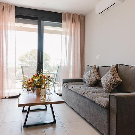 Ariti Luxury Apartment, Nikiana Eksteriør billede